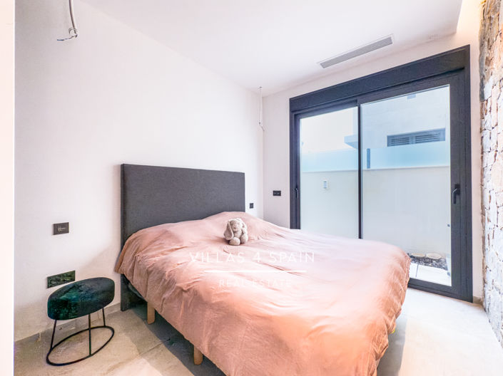 Image No.29-4 Bed Villa for sale