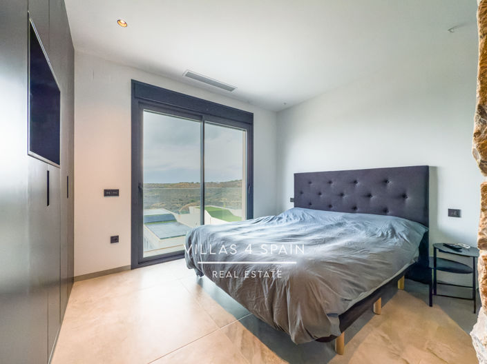 Image No.34-4 Bed Villa for sale