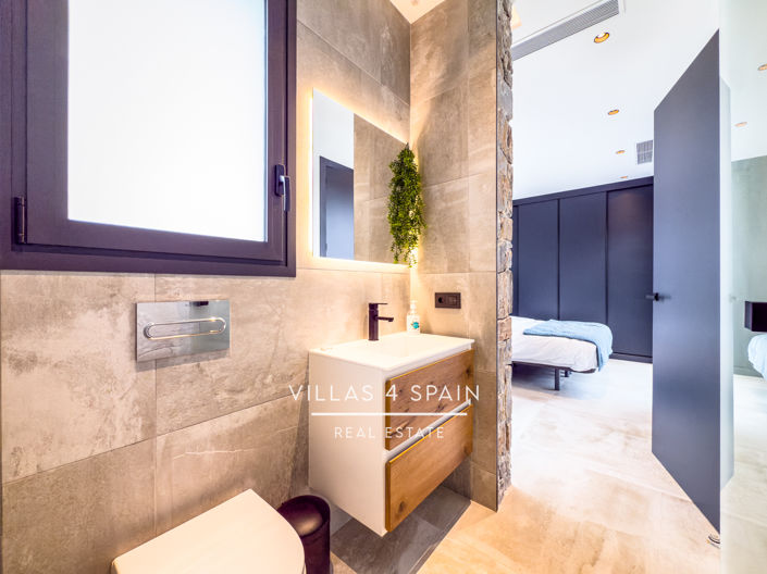 Image No.46-4 Bed Villa for sale