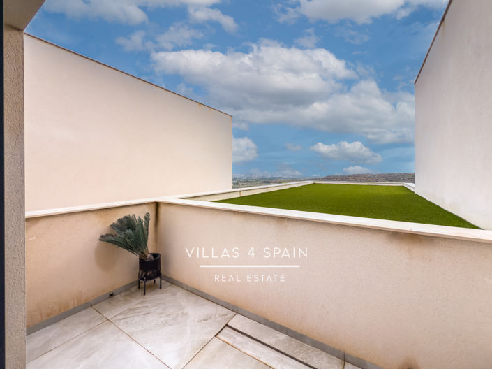 Image No.48-4 Bed Villa for sale