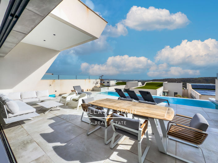 Image No.5-4 Bed Villa for sale