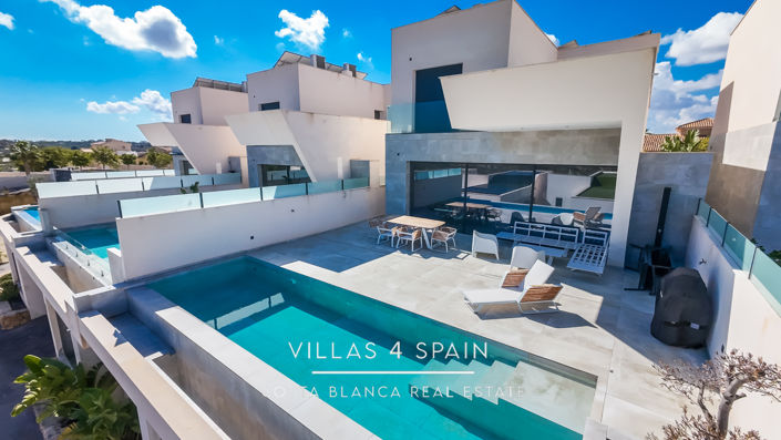 Image No.61-4 Bed Villa for sale