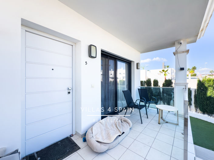 Image No.42-3 Bed Property for sale