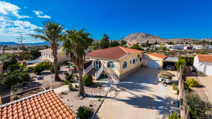 Image No.1-3 Bed Villa for sale