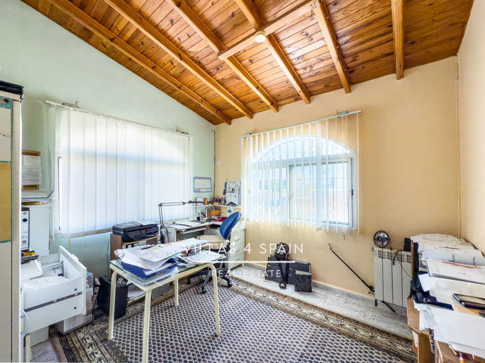 Image No.35-3 Bed Villa for sale