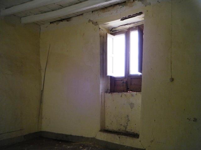 Image No.11-2 Bed Townhouse for sale