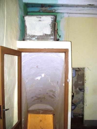 Image No.13-2 Bed Townhouse for sale