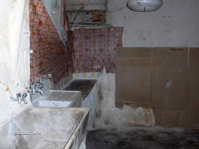 Image No.50-2 Bed Townhouse for sale