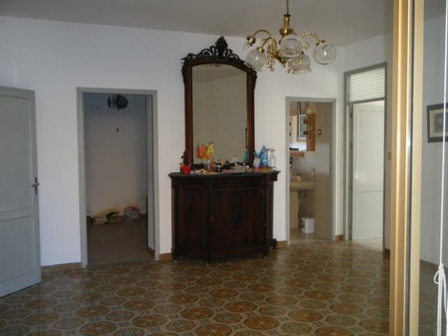 Image No.16-3 Bed Townhouse for sale