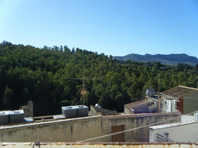 Image No.27-3 Bed Townhouse for sale