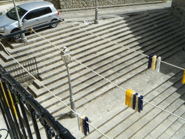 Image No.24-6 Bed Townhouse for sale