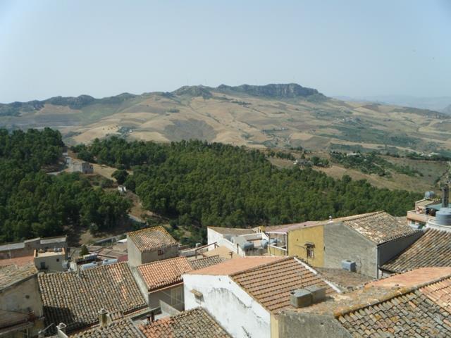 Image No.33-6 Bed Townhouse for sale