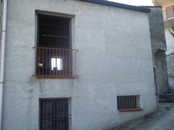 Image No.1-3 Bed Townhouse for sale