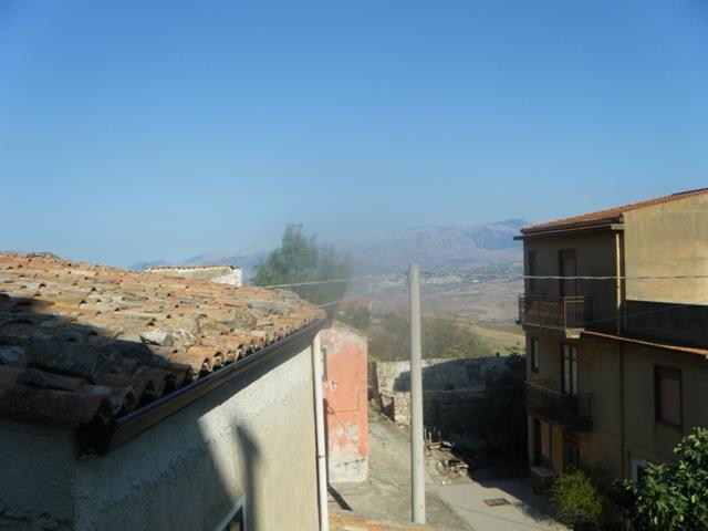 Image No.16-3 Bed Townhouse for sale