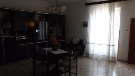 Image No.16-4 Bed Townhouse for sale