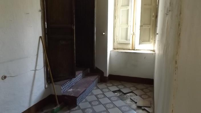 Image No.24-5 Bed Townhouse for sale