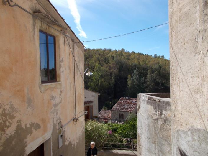 Image No.2-1 Bed Townhouse for sale