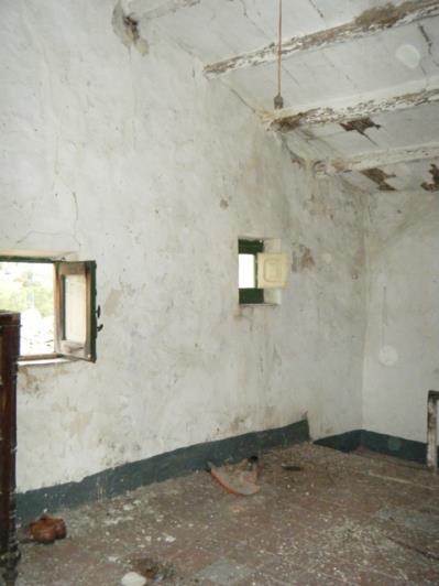 Image No.17-2 Bed Townhouse for sale