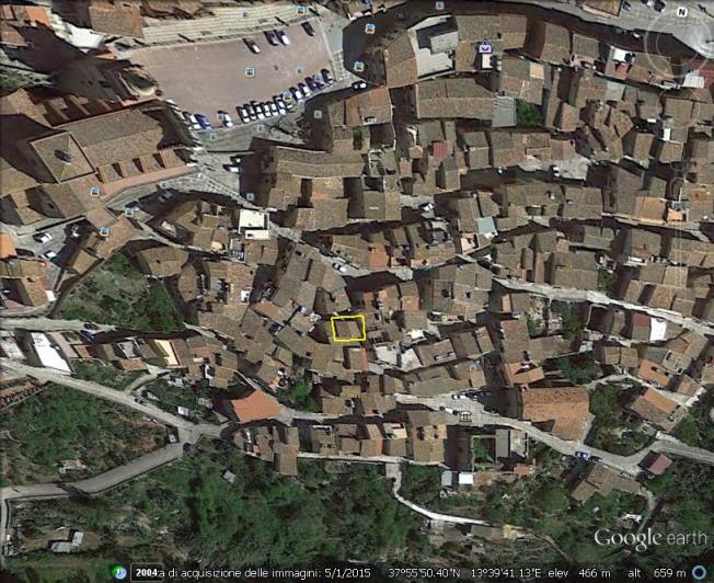 Image No.27-2 Bed Townhouse for sale