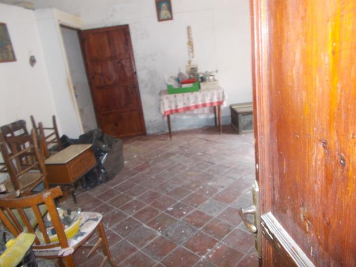 Image No.9-2 Bed Townhouse for sale