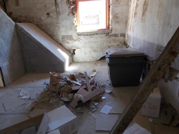 Image No.17-1 Bed Townhouse for sale