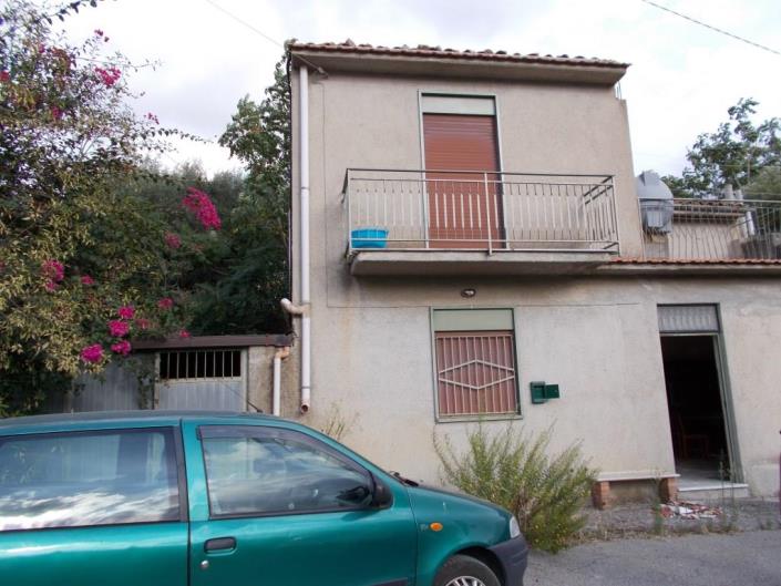 Image No.2-4 Bed Villa for sale