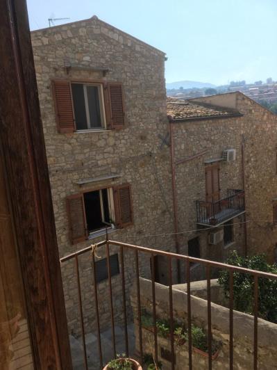 Image No.3-2 Bed Townhouse for sale