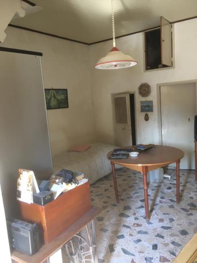 Image No.12-2 Bed Townhouse for sale