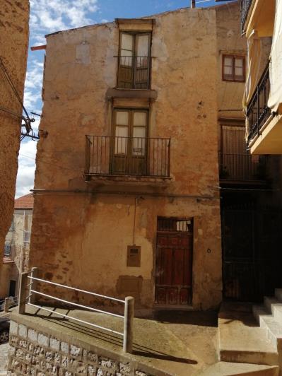 Image No.16-2 Bed Townhouse for sale