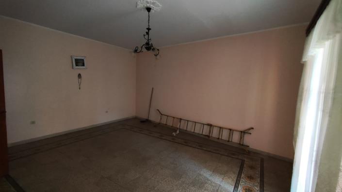 Image No.16-2 Bed Townhouse for sale