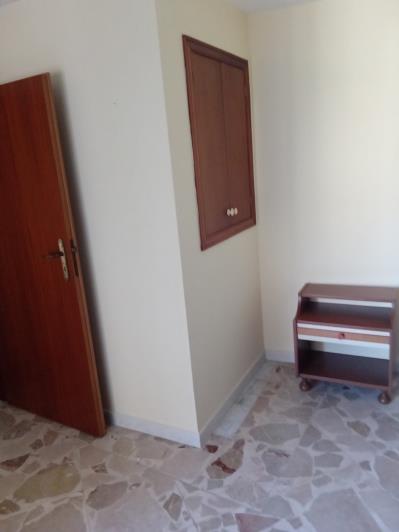 Image No.4-2 Bed House for sale