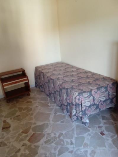 Image No.5-2 Bed House for sale