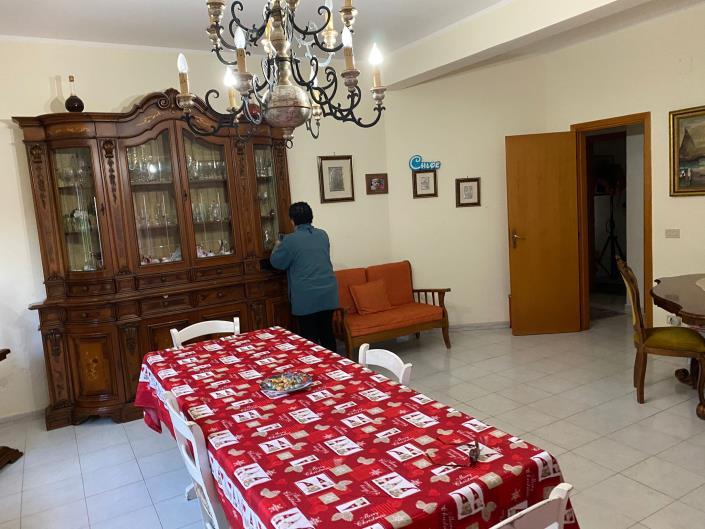 Image No.14-8 Bed Villa for sale