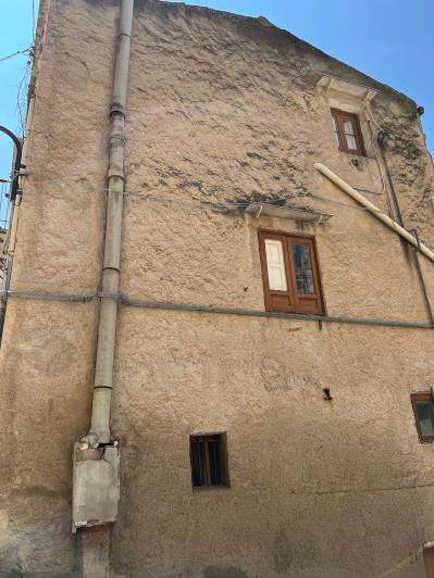 Image No.26-2 Bed House for sale