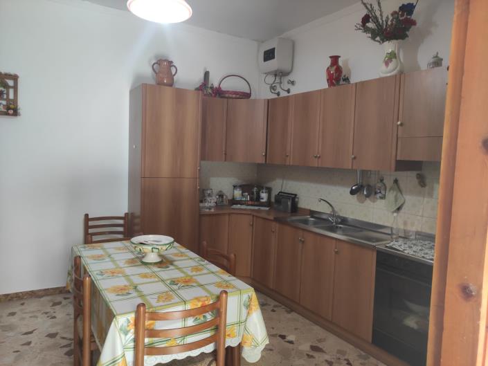 Image No.13-2 Bed House for sale