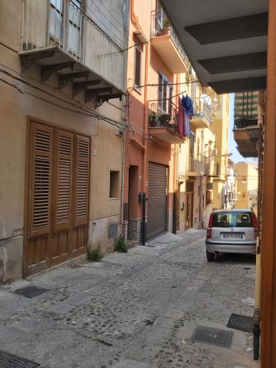 Image No.12-3 Bed House for sale