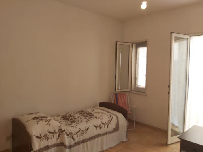 Image No.19-3 Bed House for sale