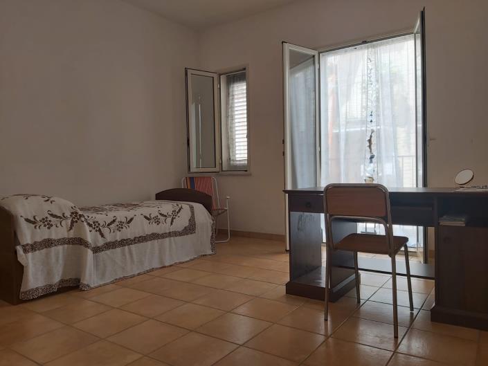 Image No.29-3 Bed House for sale