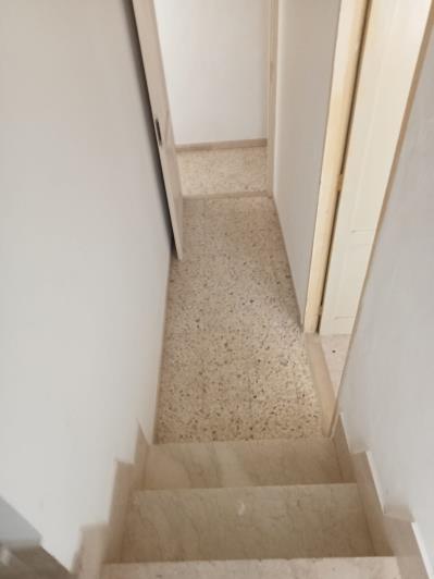 Image No.5-2 Bed House for sale