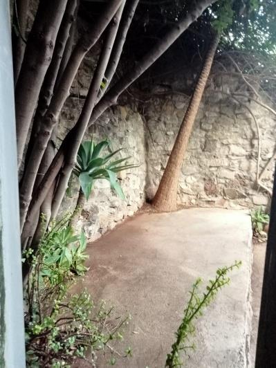 Image No.18-3 Bed House for sale