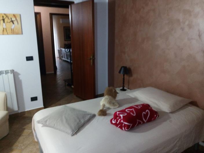 Image No.2-3 Bed House for sale