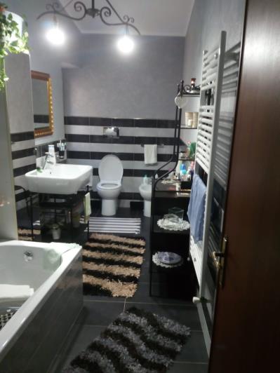 Image No.19-3 Bed House for sale