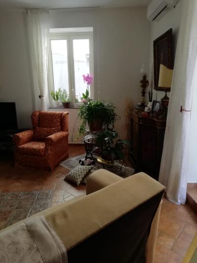 Image No.25-3 Bed House for sale