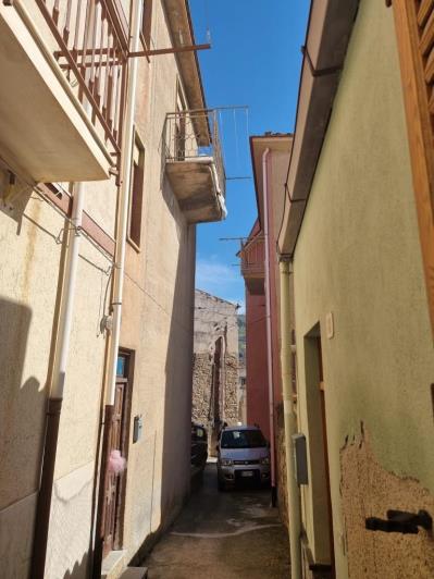 Image No.2-2 Bed House for sale