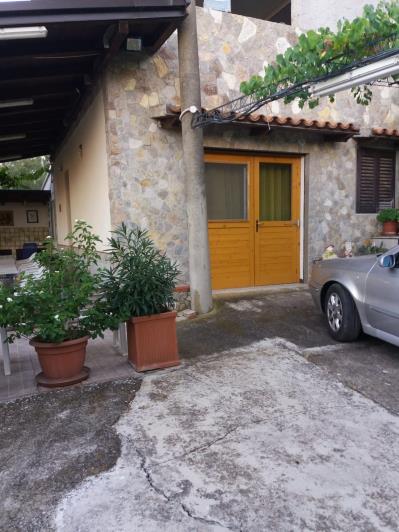 Image No.1-2 Bed Villa for sale