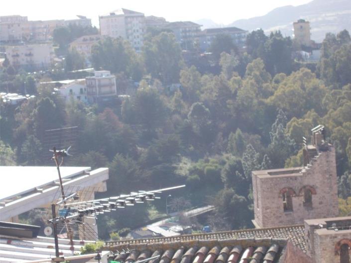 Image No.42-3 Bed House for sale