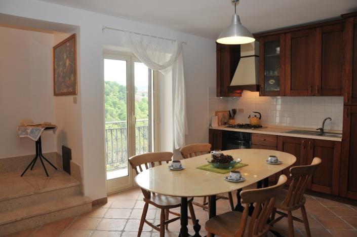 Image No.8-2 Bed House for sale