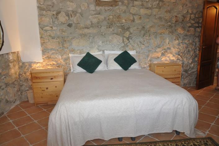 Image No.9-2 Bed House for sale