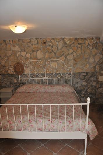 Image No.17-2 Bed House for sale