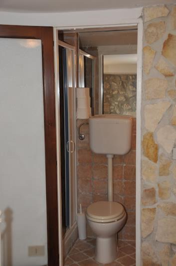 Image No.21-2 Bed House for sale